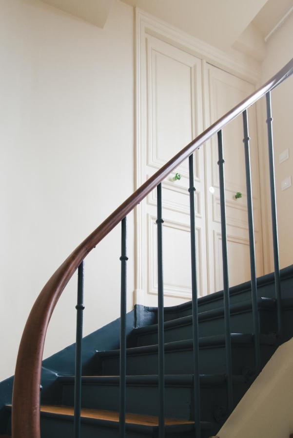 Le Grand Maulnes Bed & Breakfast Paris Exterior photo