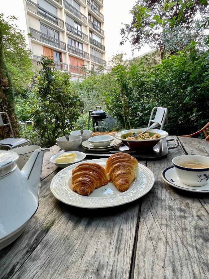 Le Grand Maulnes Bed & Breakfast Paris Exterior photo
